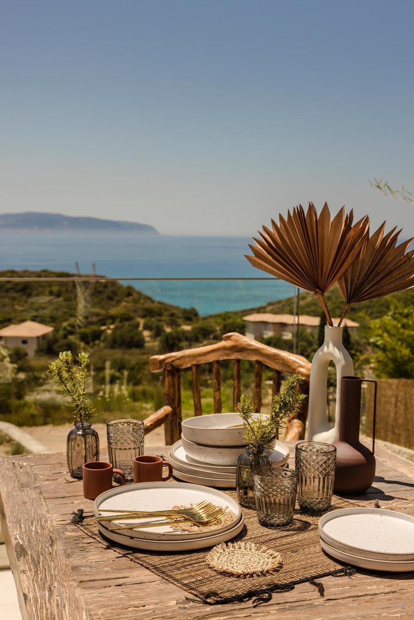 Hilaritas Luxury Suites Sea View, Private Pool & Jacuzzi Paradise Ratzaklion Екстер'єр фото