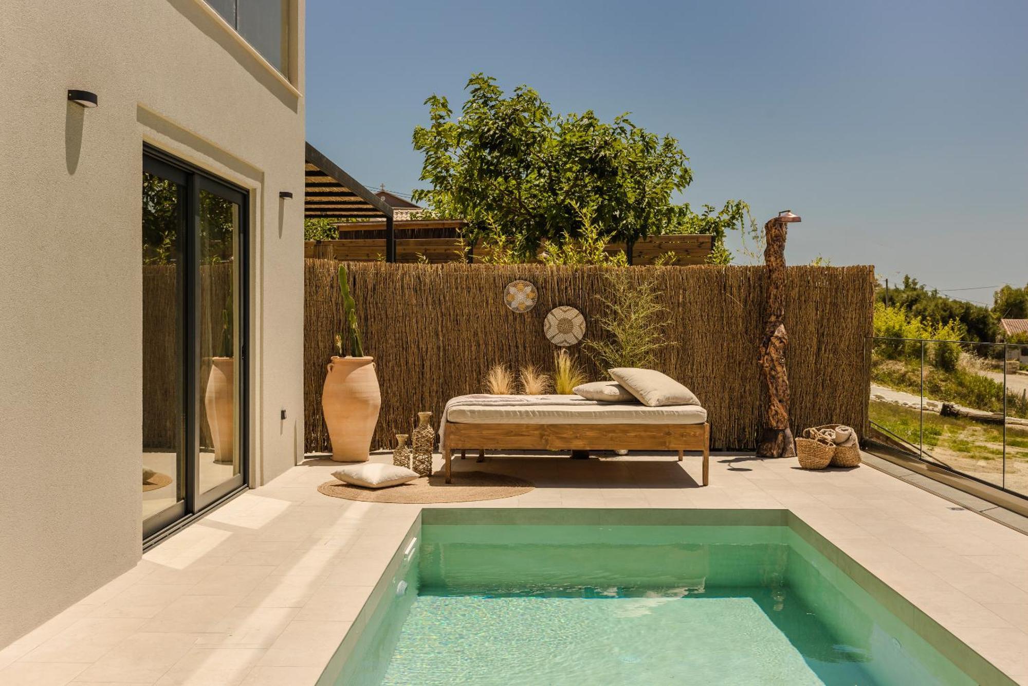 Hilaritas Luxury Suites Sea View, Private Pool & Jacuzzi Paradise Ratzaklion Екстер'єр фото