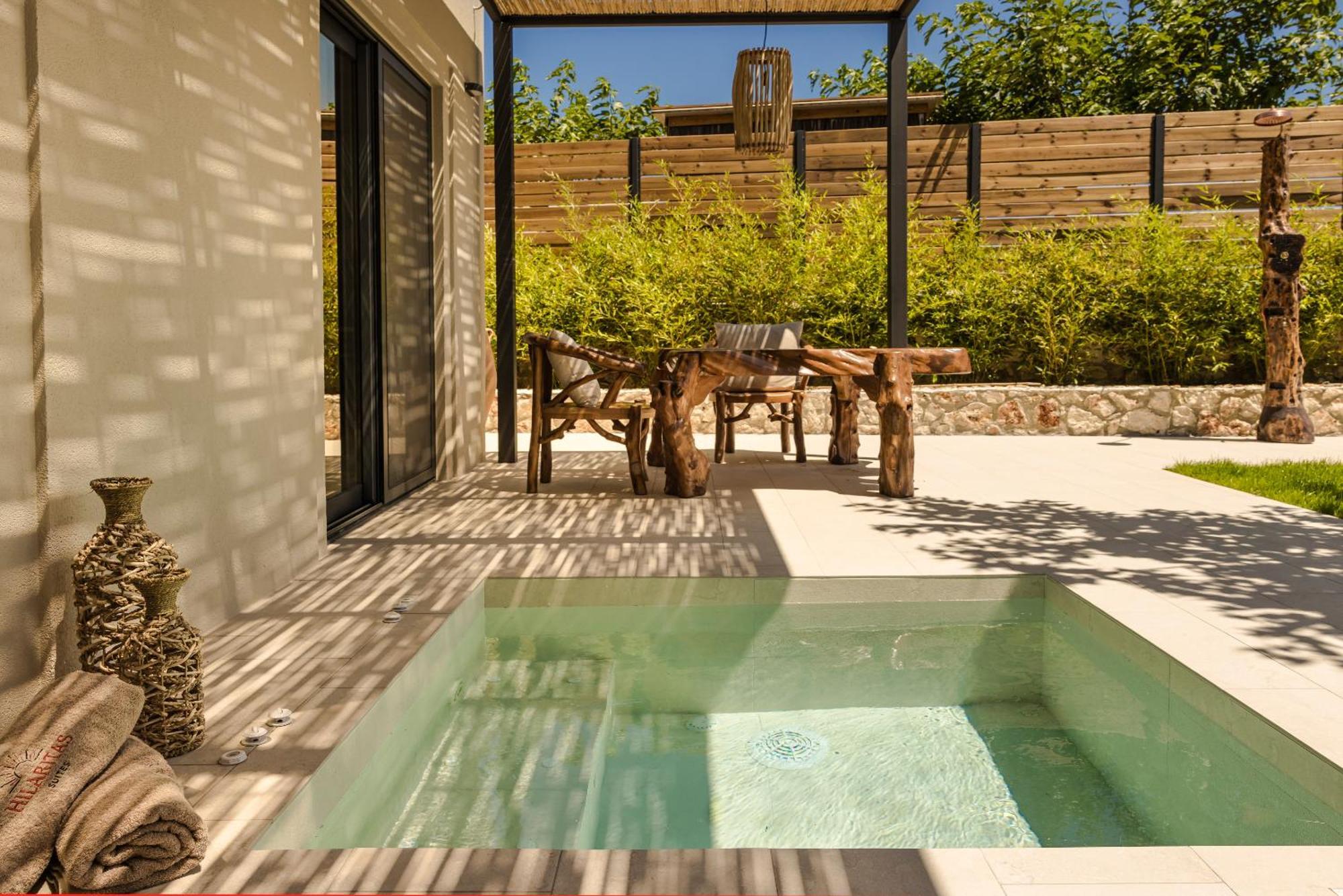 Hilaritas Luxury Suites Sea View, Private Pool & Jacuzzi Paradise Ratzaklion Екстер'єр фото